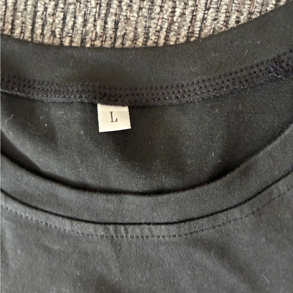 Hocus Pocus tshirt - Picture 2 of 2